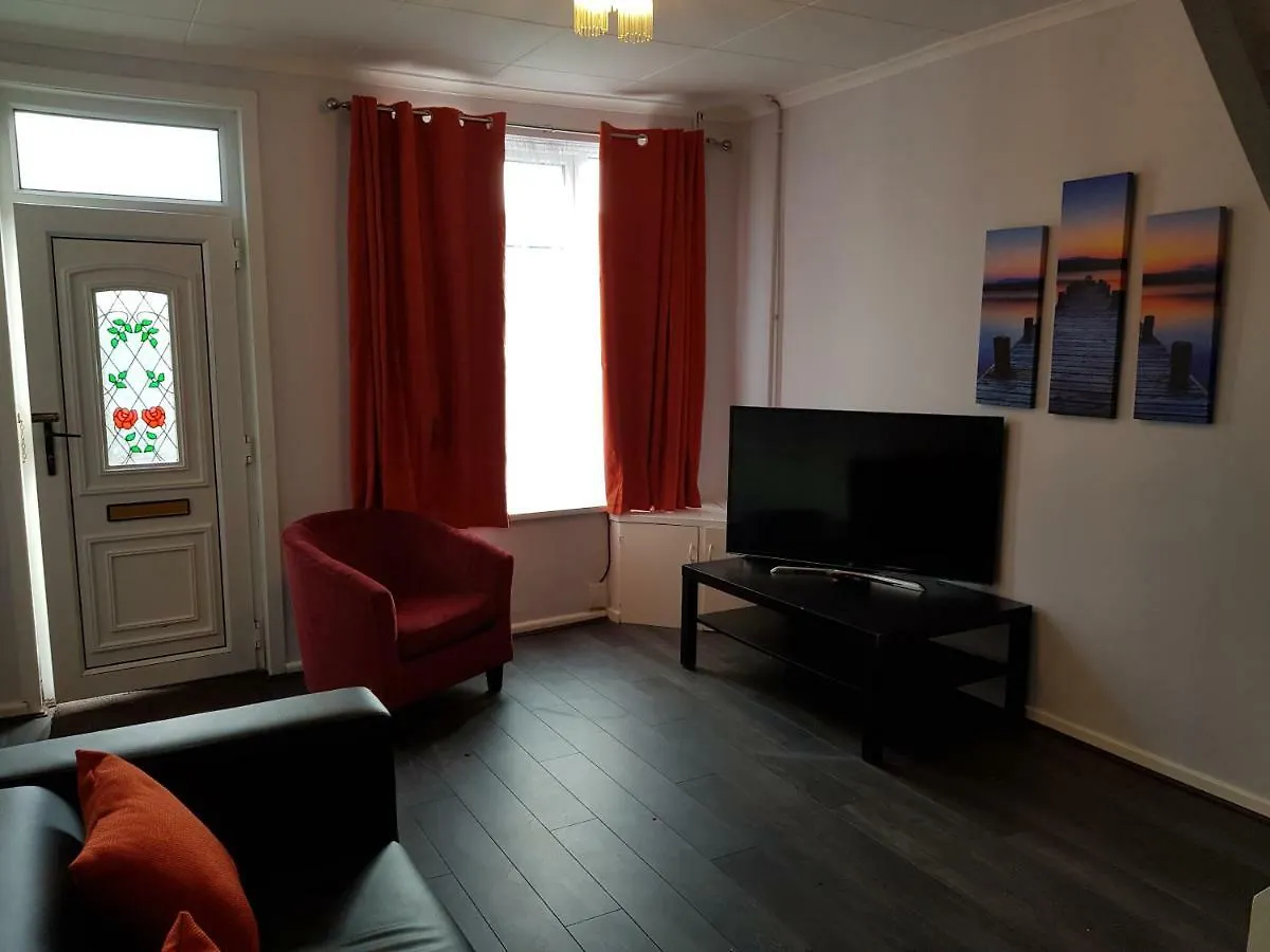 Garden City House - Huku Kwetu Villa Nottingham