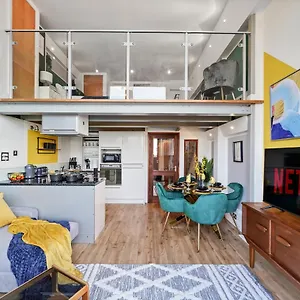 Stunning Duplex Of - Balcony Apartment