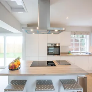 https://villa-peaceful-woodland-retreat-near-clifton.tophotelsbath.com