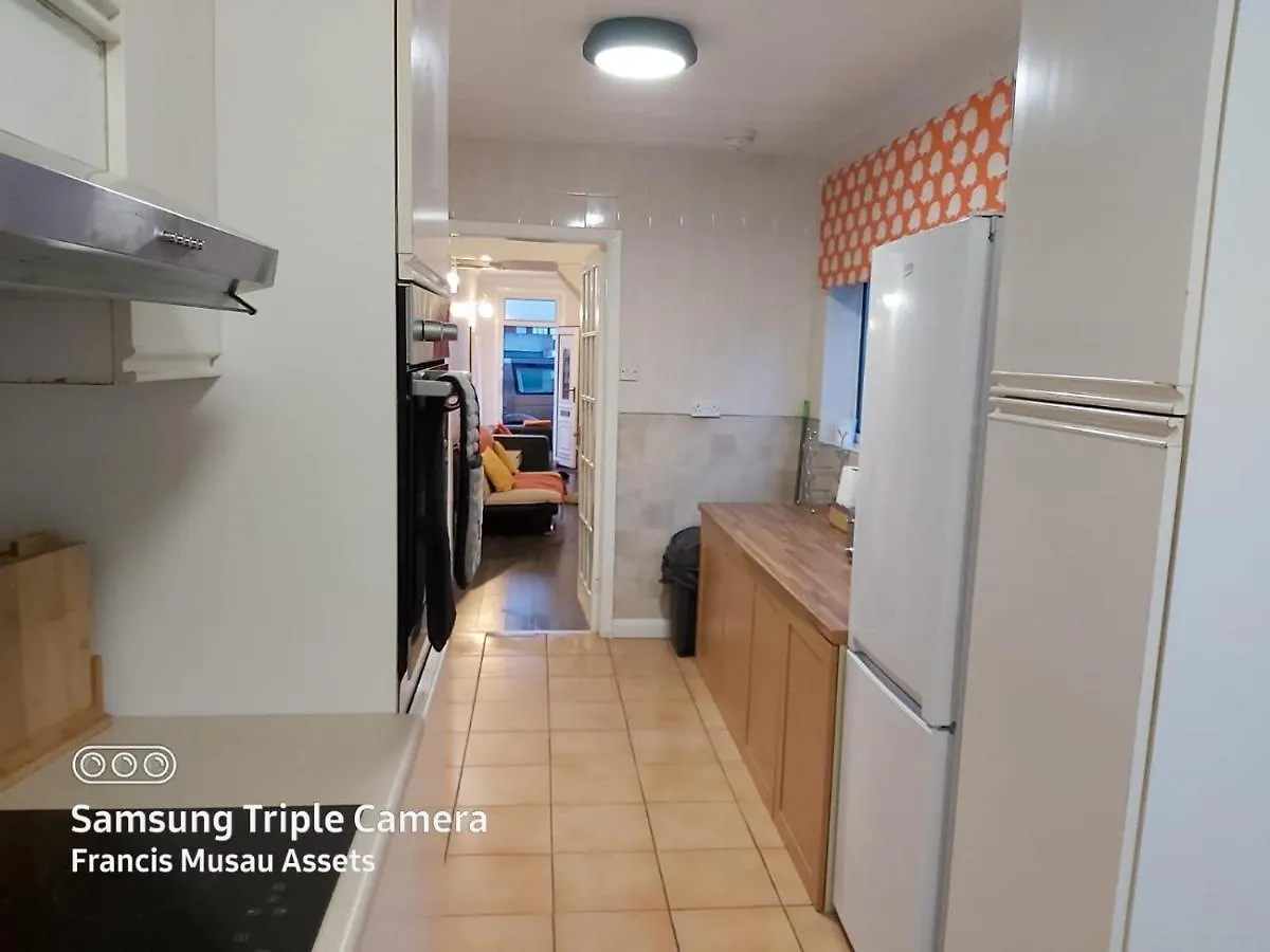 Garden City House - Huku Kwetu Villa Nottingham United Kingdom